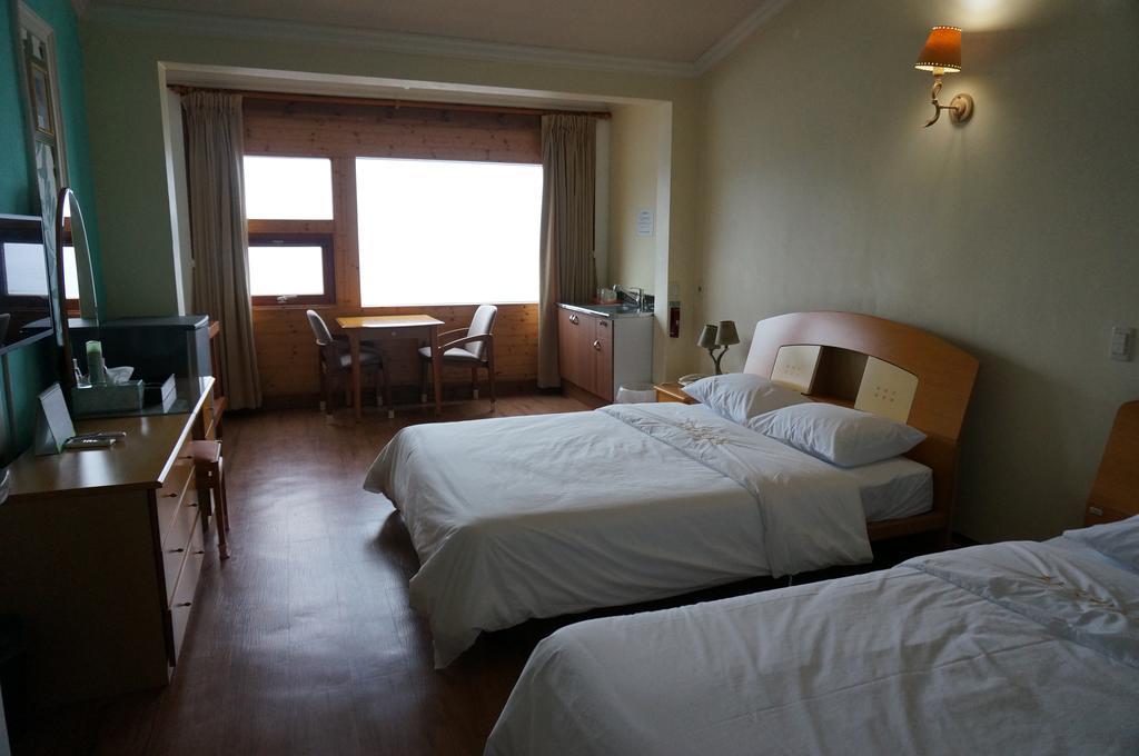 Park Beach Hotel Jeju Phòng bức ảnh