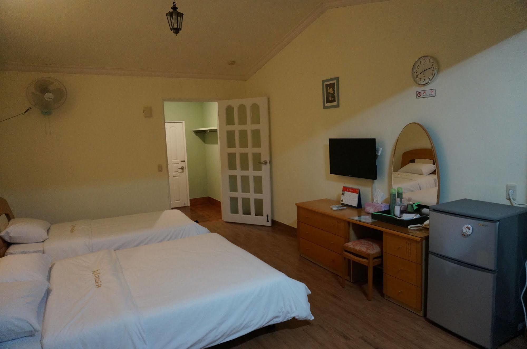Park Beach Hotel Jeju Ngoại thất bức ảnh